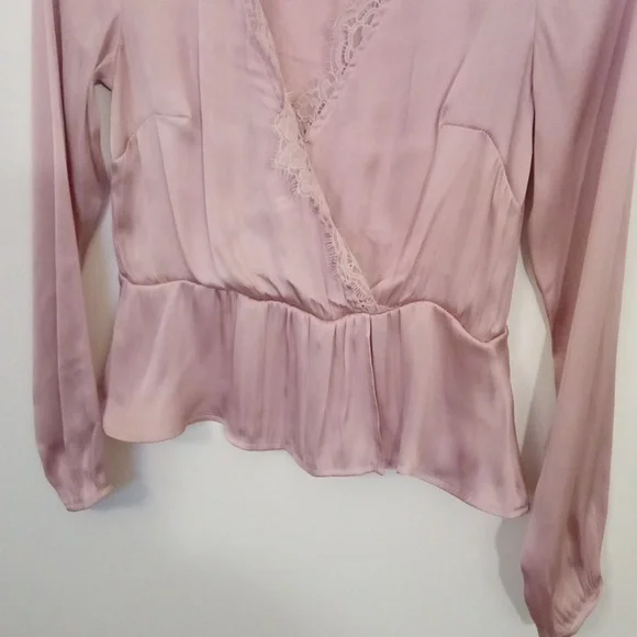 H&M Gold Label Women's Pink Silk Feel Peplum Blouse Lace Details Size 4 - Picture 4 of 8